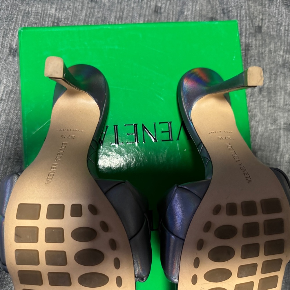 Bottega metallic sandals size 7.5 brand new never worn - Picture 6 of 14